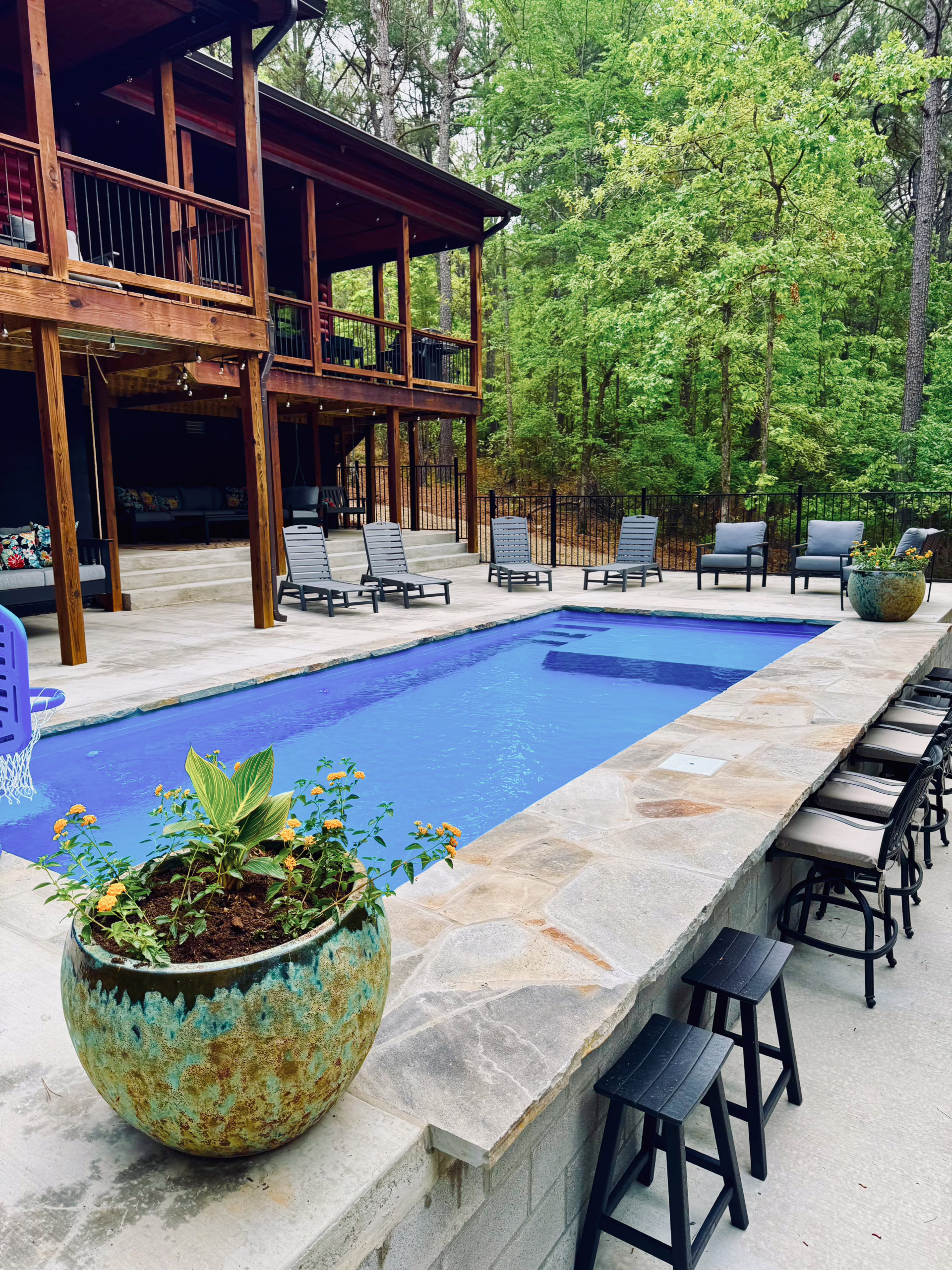 Colombian Cove fiberglass pool in a backyard